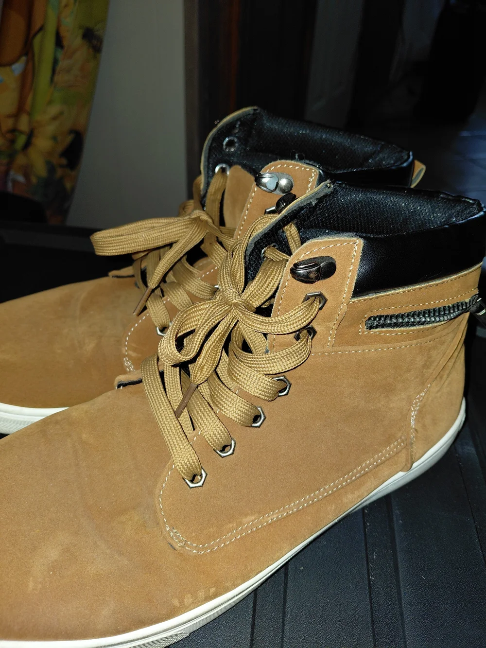 Men's Tan High-Top Suede Lace-Up Boots
